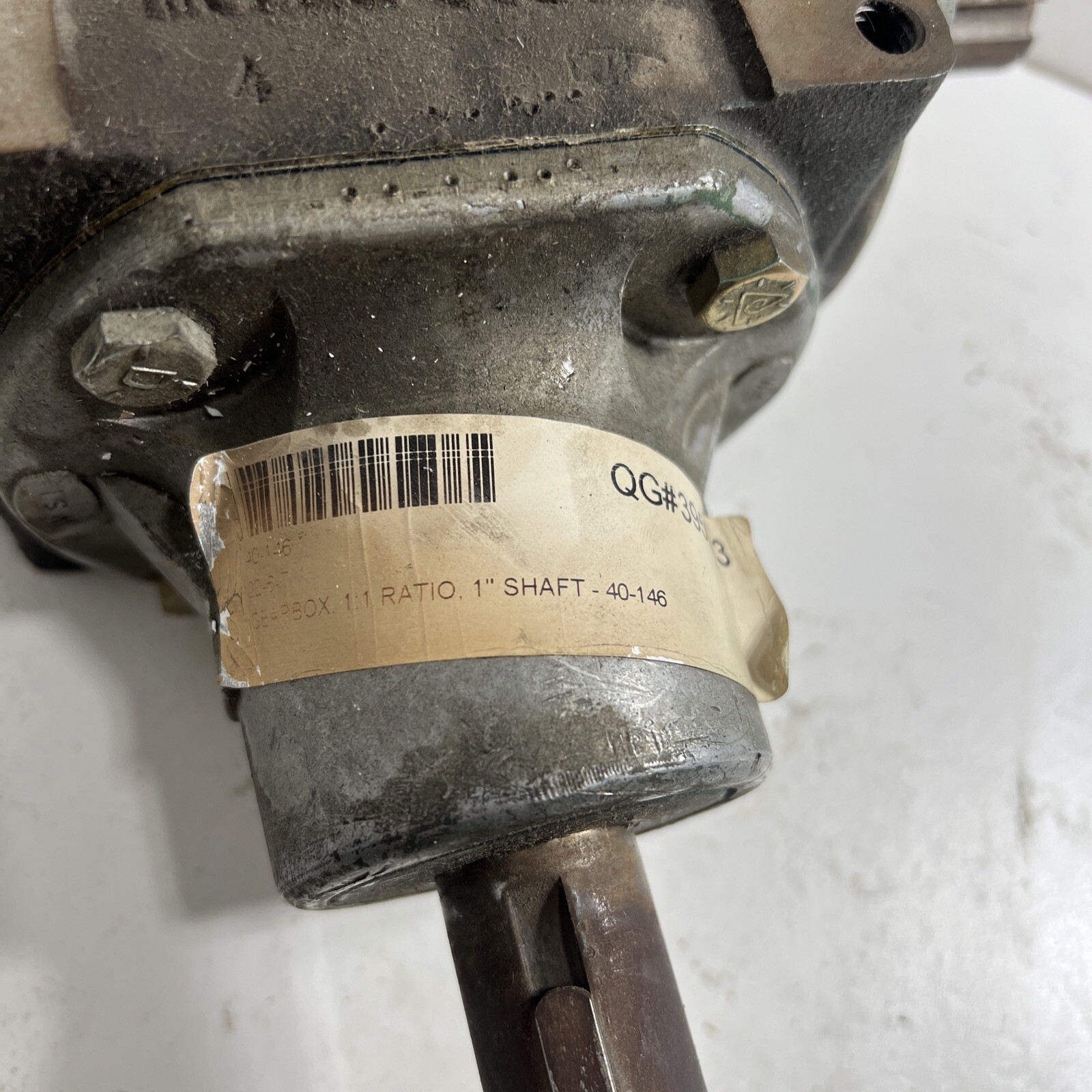 VON RUDEN 90002 GEAR REDUCER TEE * USED * 40-146 s/n 43172 DT.338 1:1 E/G