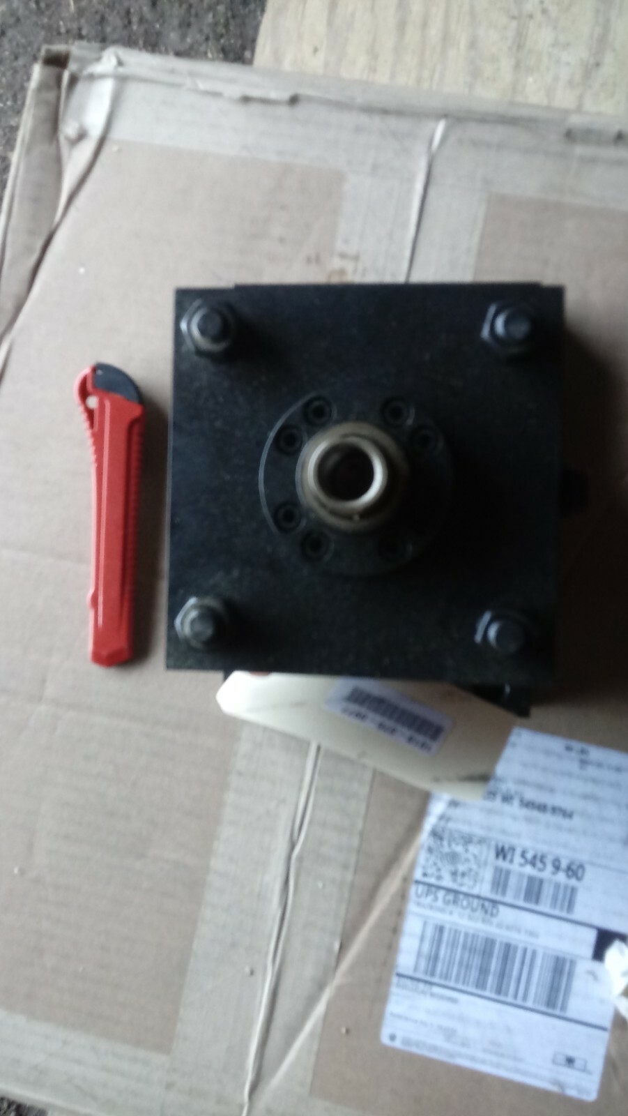 New Eaton Hydro-Line 250psi R5P-5X0, 5-N-1-4-N-N-N-1-1-J150 Cylinder End?