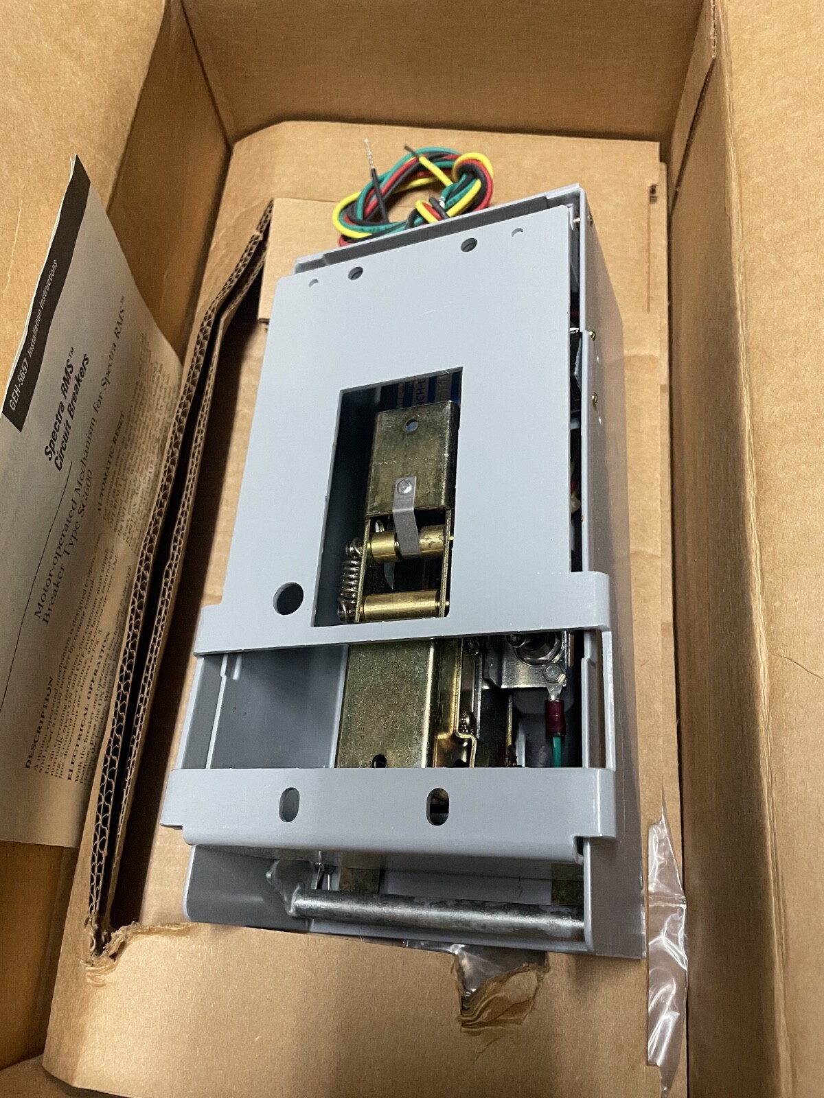 GE Spectra RMS SGM0M1 Motor Operated Mechanism 120-VAC/125-VDC SGMOM1