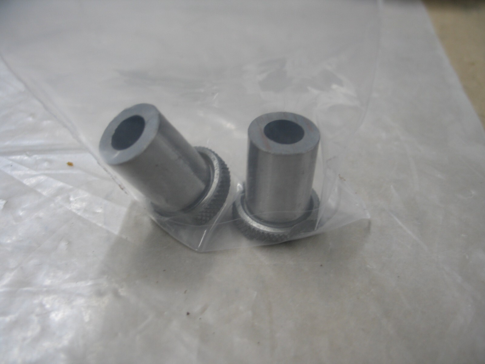 NIB 2PCS MCMASTER CARR 8493A265 REMOVABLE DRILL BUSHING 27/64 X 1/2 X 1″ L P9871