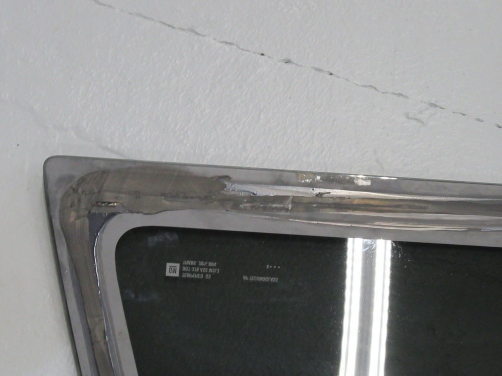 General Motors DOT-376 AS3 M2L3 Rear Truck Window DOT376AS3M2L3