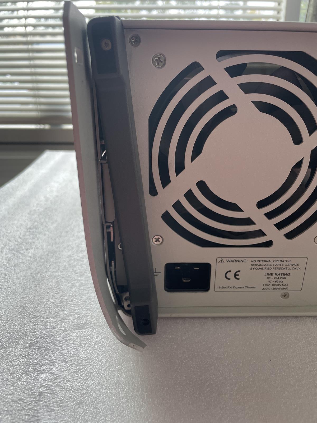 AEMULUS 18-SLOT PXIE CHASSIS PXES-2780 3U PXI EXPRESS CHASSIS, DENTED CORNER