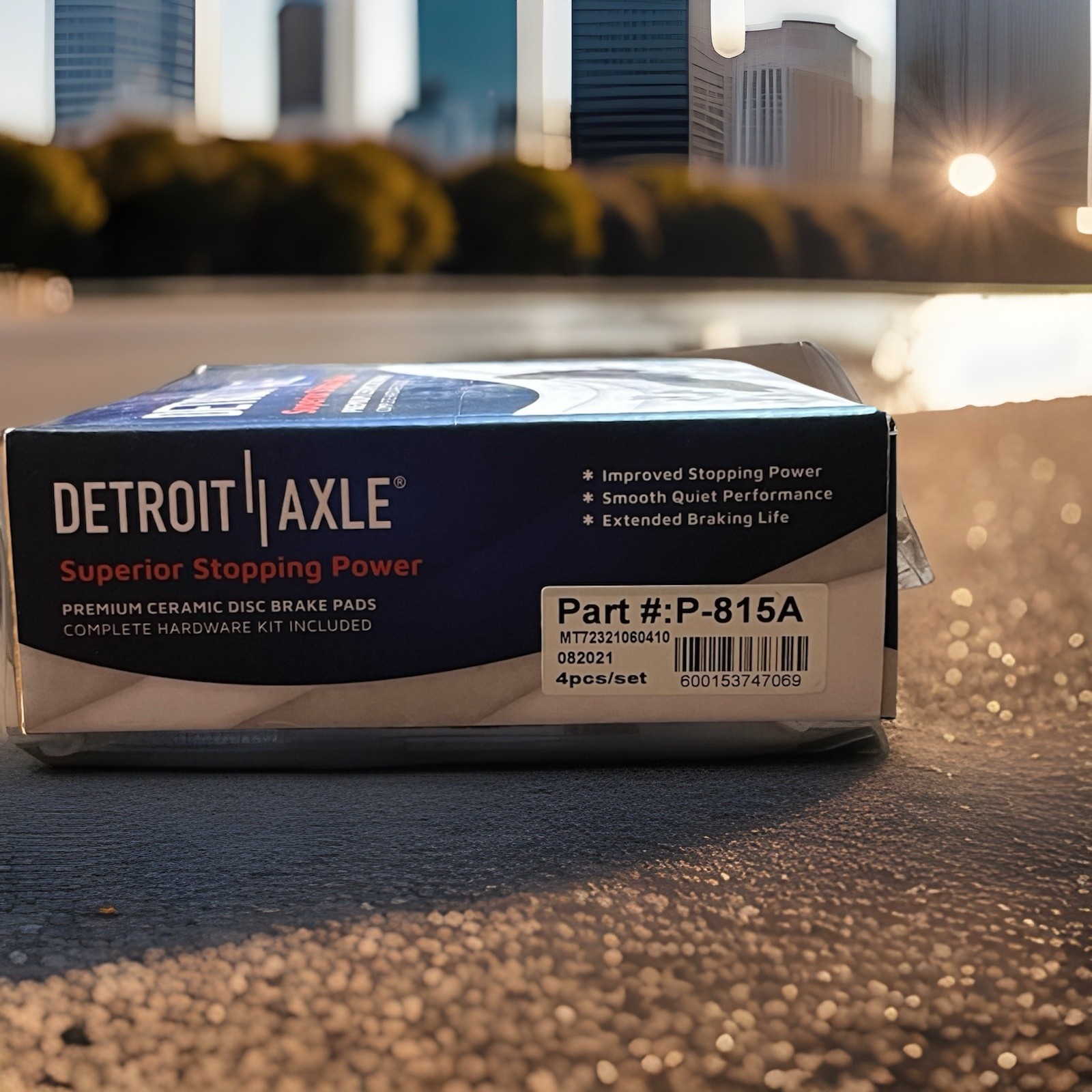Detroit Axle Premium 4 Ceramic Break Pads w/ Hardware, p815a