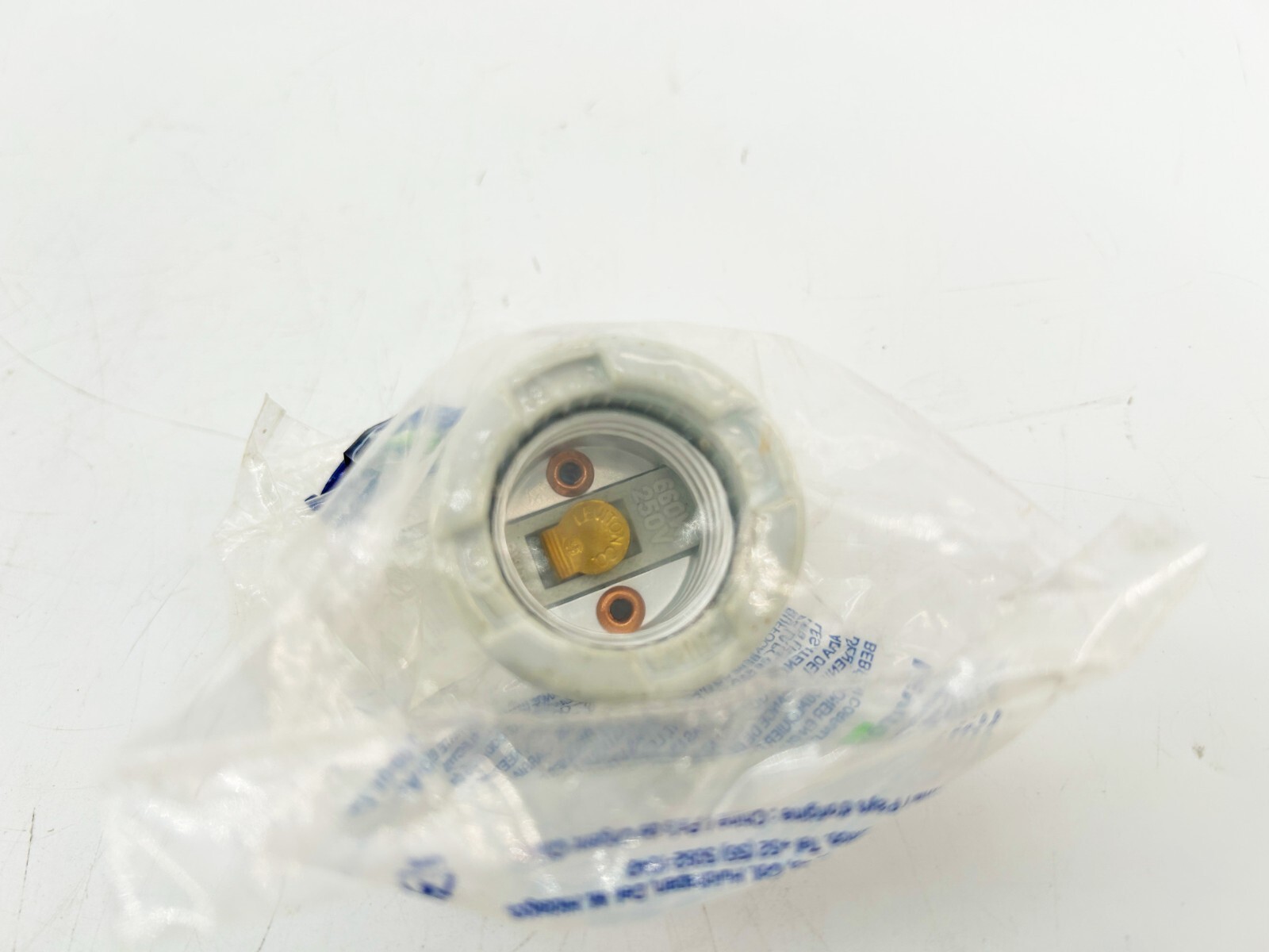 New Lot of 5 Leviton 000-8681 Lamp Holder 261B 66W 250V