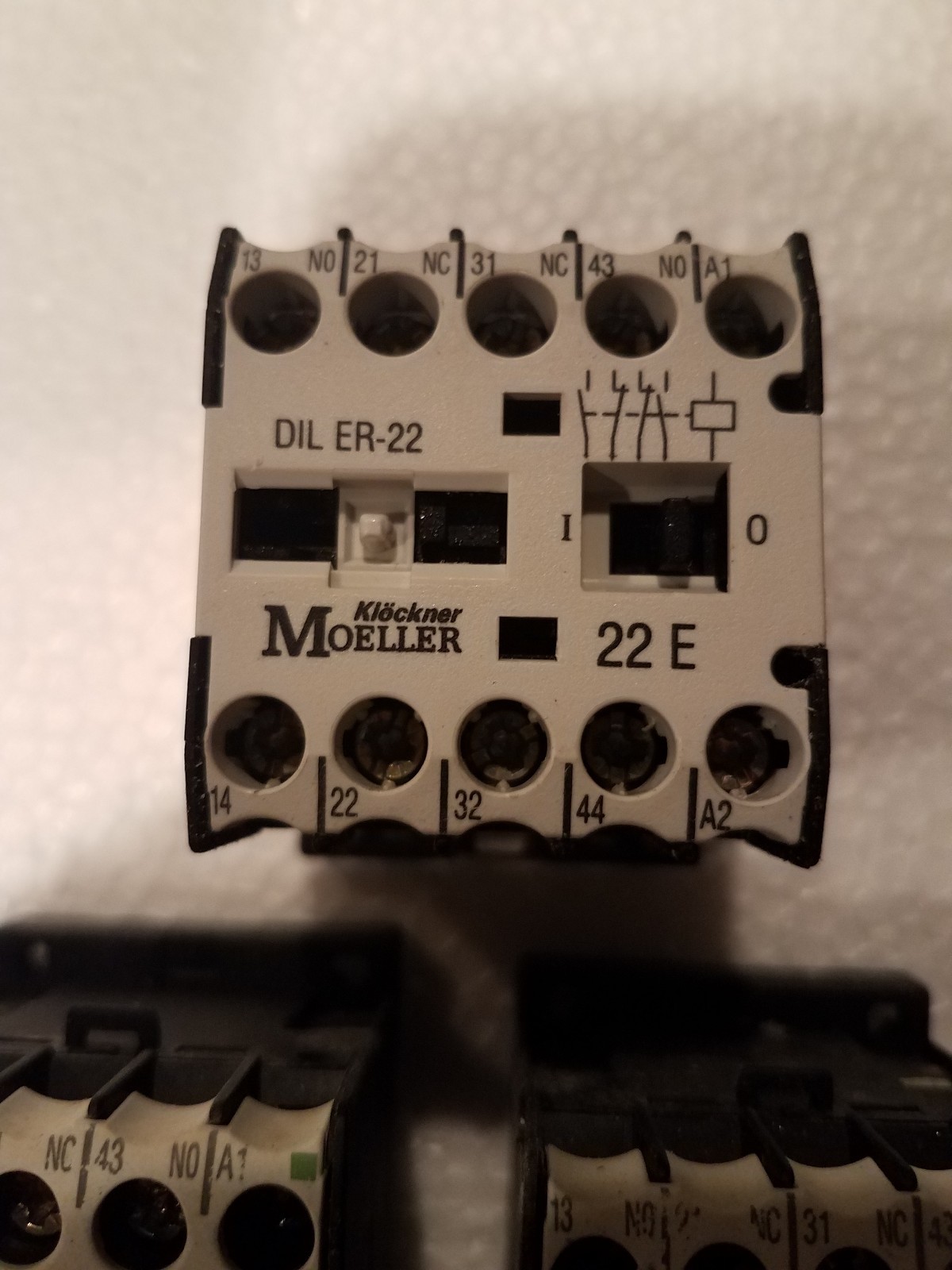 KLOCKNER-MOELLER DIL ER-22 CONTACTOR RELAY – 22E