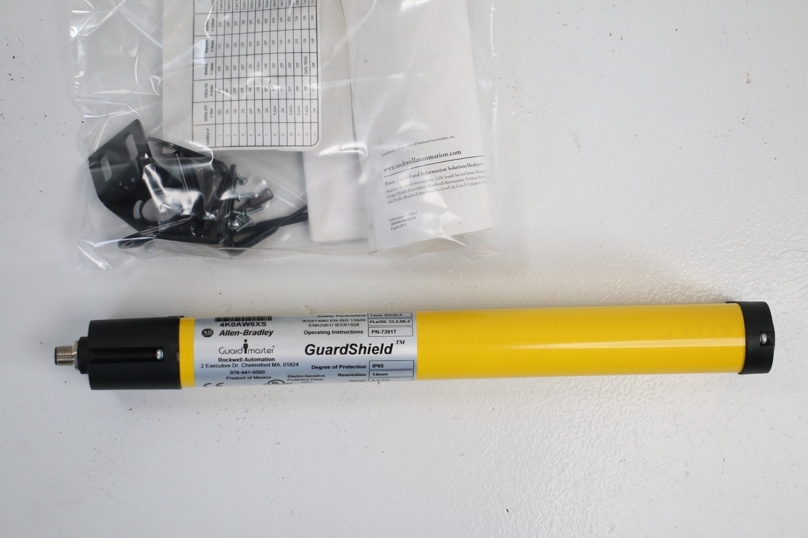 Allen-Bradley GuardMaster GuardShield Safety Light Curtain 440L-T4J0320YD