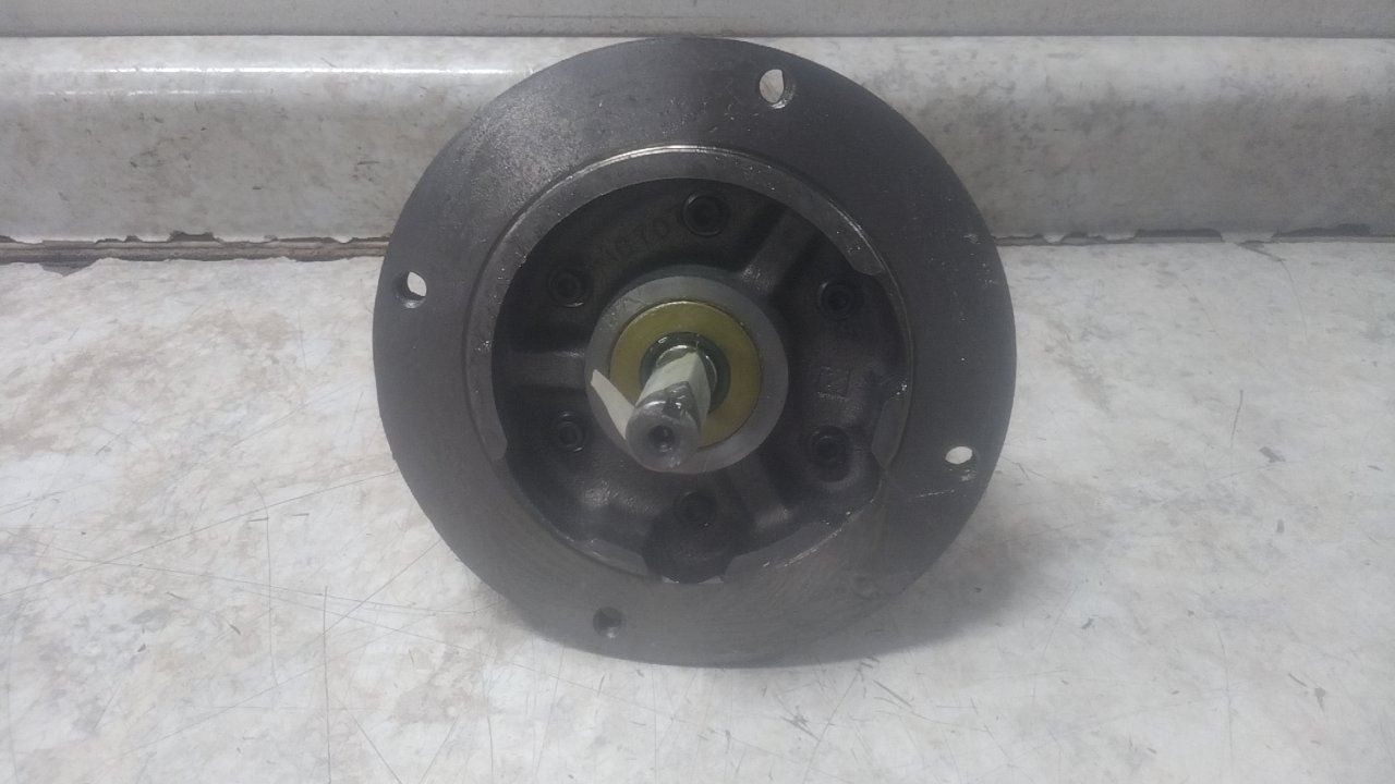 Gast 4AM-NRV-70C 1.7 Output HP 3000 RPM 35 In-Lb Torque 72 Max CFM Air Motor