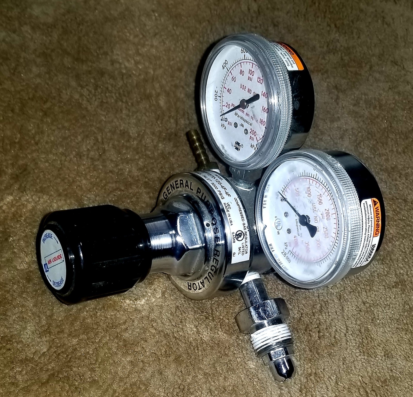 LIQUIDE General Purpose Compressed Gas Air Regulator With Gages GPT270-125-4F-4F