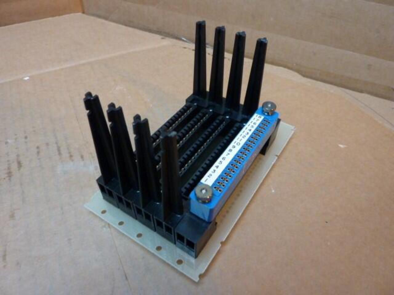 SULLINS ELECTRONIC CORPORATION Circuit Board w/ Rack EZM18HRMH-S38 New #22208