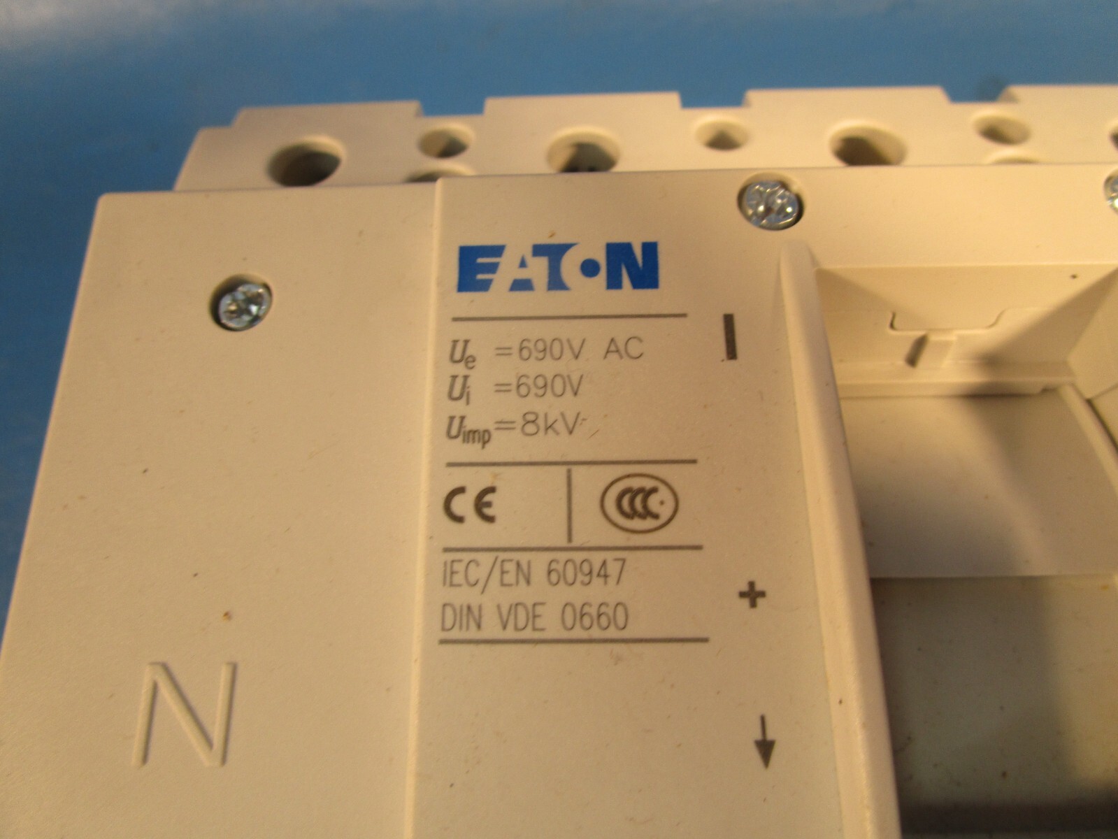 Eaton NZMB2-4-A125, Molded Case Breakers (MCCBs) NZMB2 4P 125A 600V 50/60Hz 3Ph