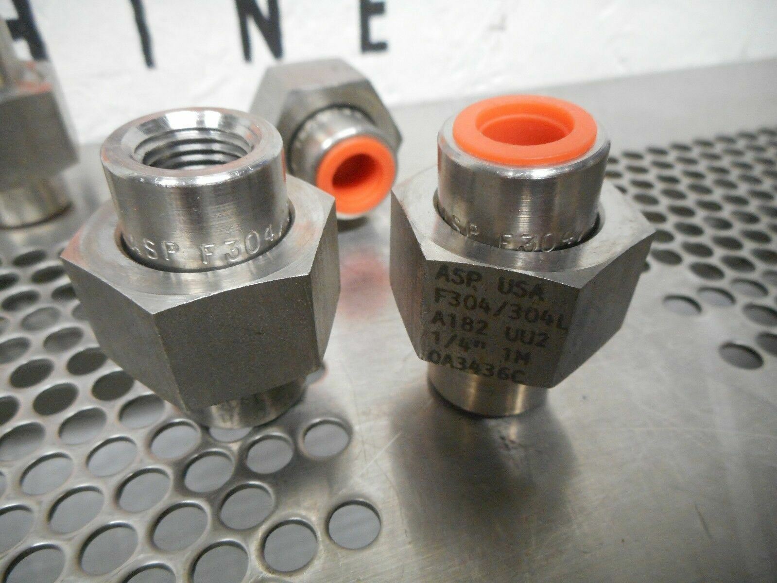 ASP F304/304L A182 UU2 1/4″ Stainless Steel Union New Old Stock (Lot of 5)