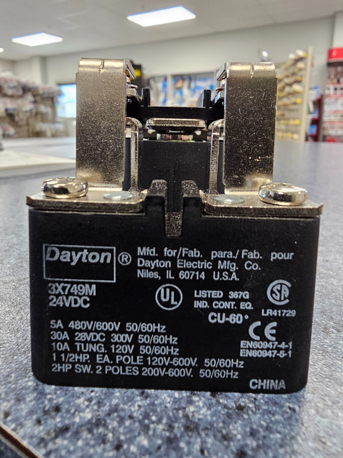 DAYTON 3X749M Relay/Socket