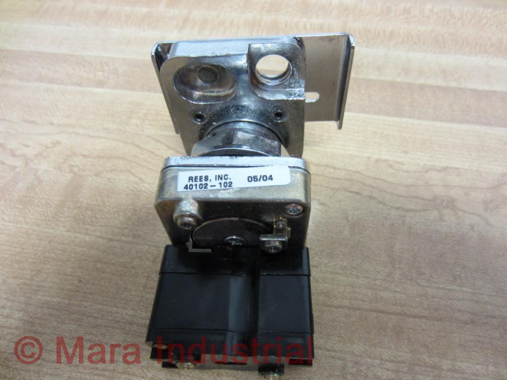 Rees 40102-102 Pushbutton 40102102 W/O Mushroom Plunger