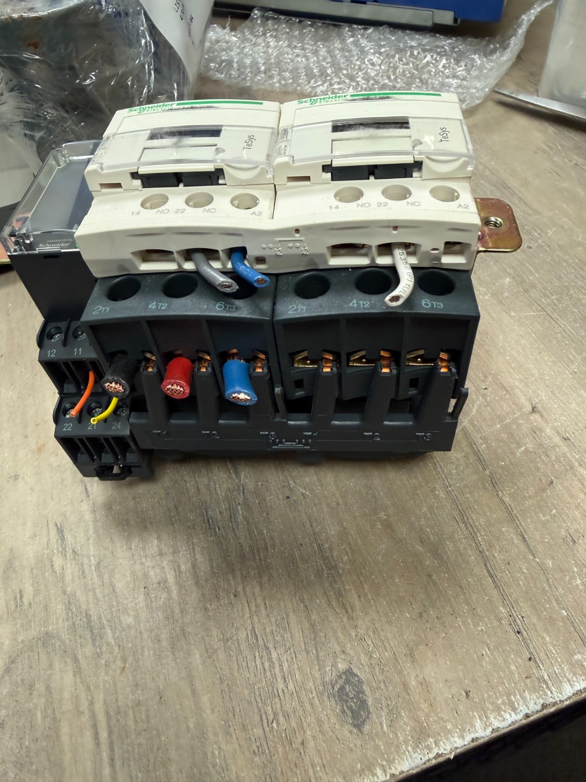 Schneider Electric IEC/EN 60947-4-1 ASSEMBLY UNIT UNTESTED READ