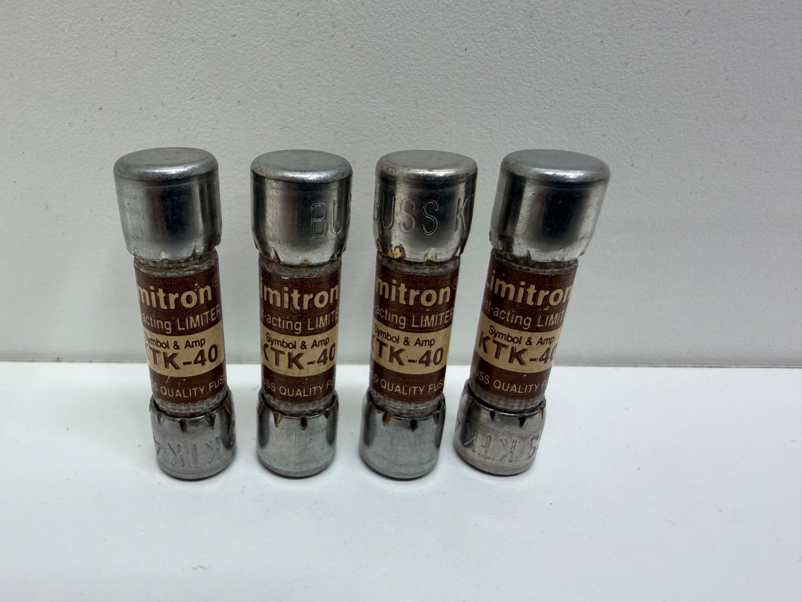 LOT OF (4) NEW OLD STOCK! BUSSMANN LIMITRON 40A FAST-ACTING FUSES KTK-40