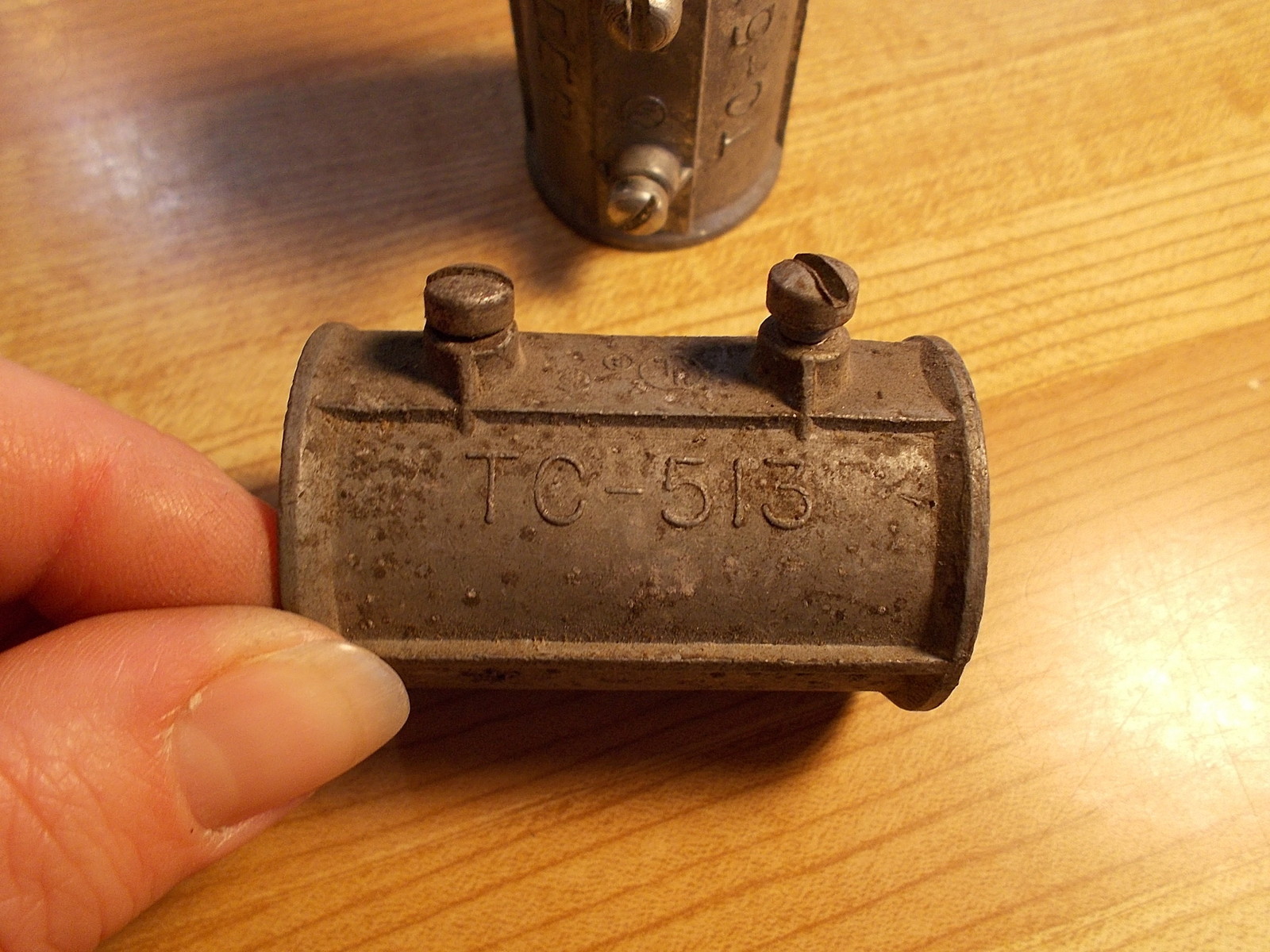 Neer TC-513 1″ Set Screw Couplings, Lot of 2 *FREE SHIPPING*