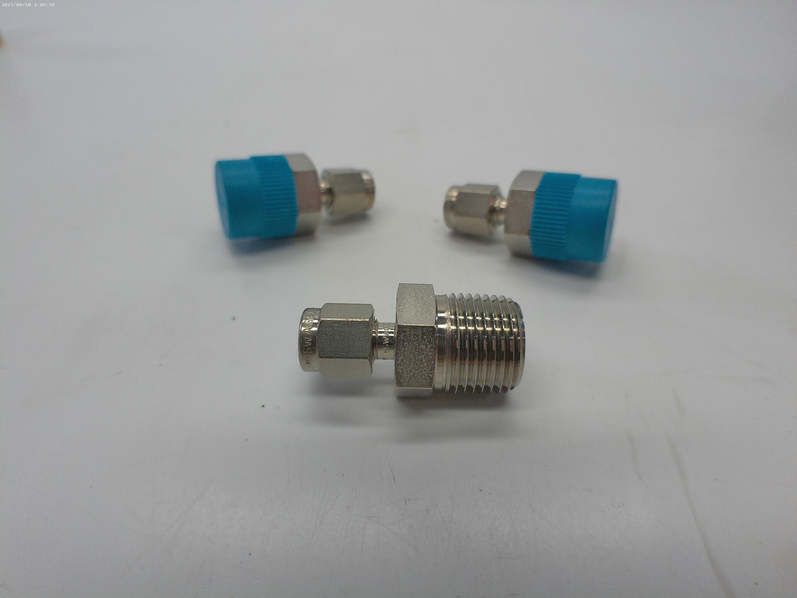 SWAGELOK SS-200-1-6 CONNECTOR LOT OF 3 NSNP