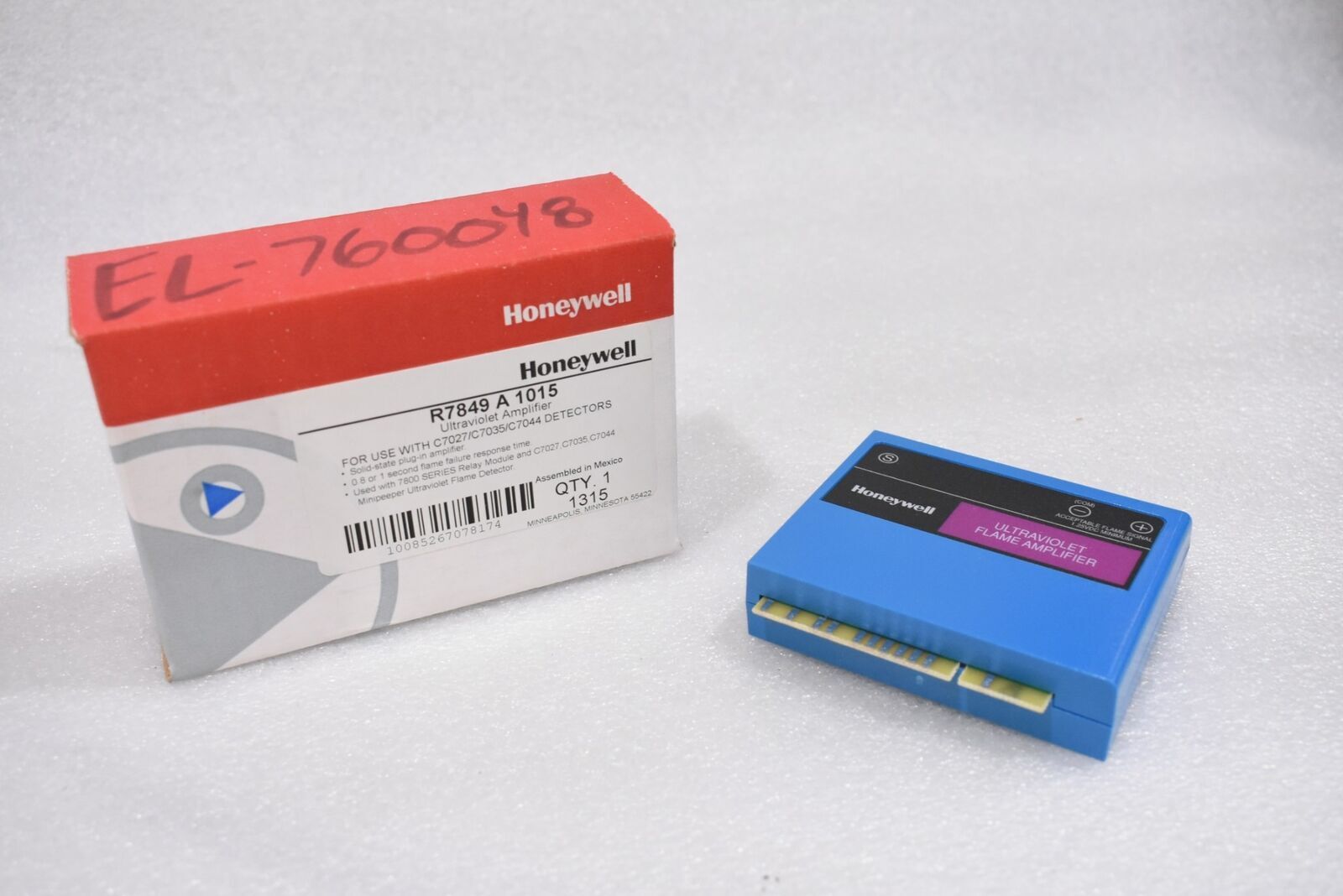HONEYWELL R7849A1015 FLAME AMPLIFIER ULTRAVIOLET SOLID STATE PLUG-IN