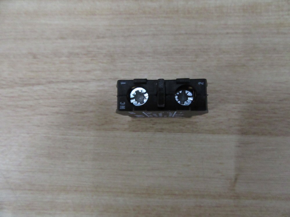 Moeller Klockner A22-EK01C Eaton Contact Block A22EK01C