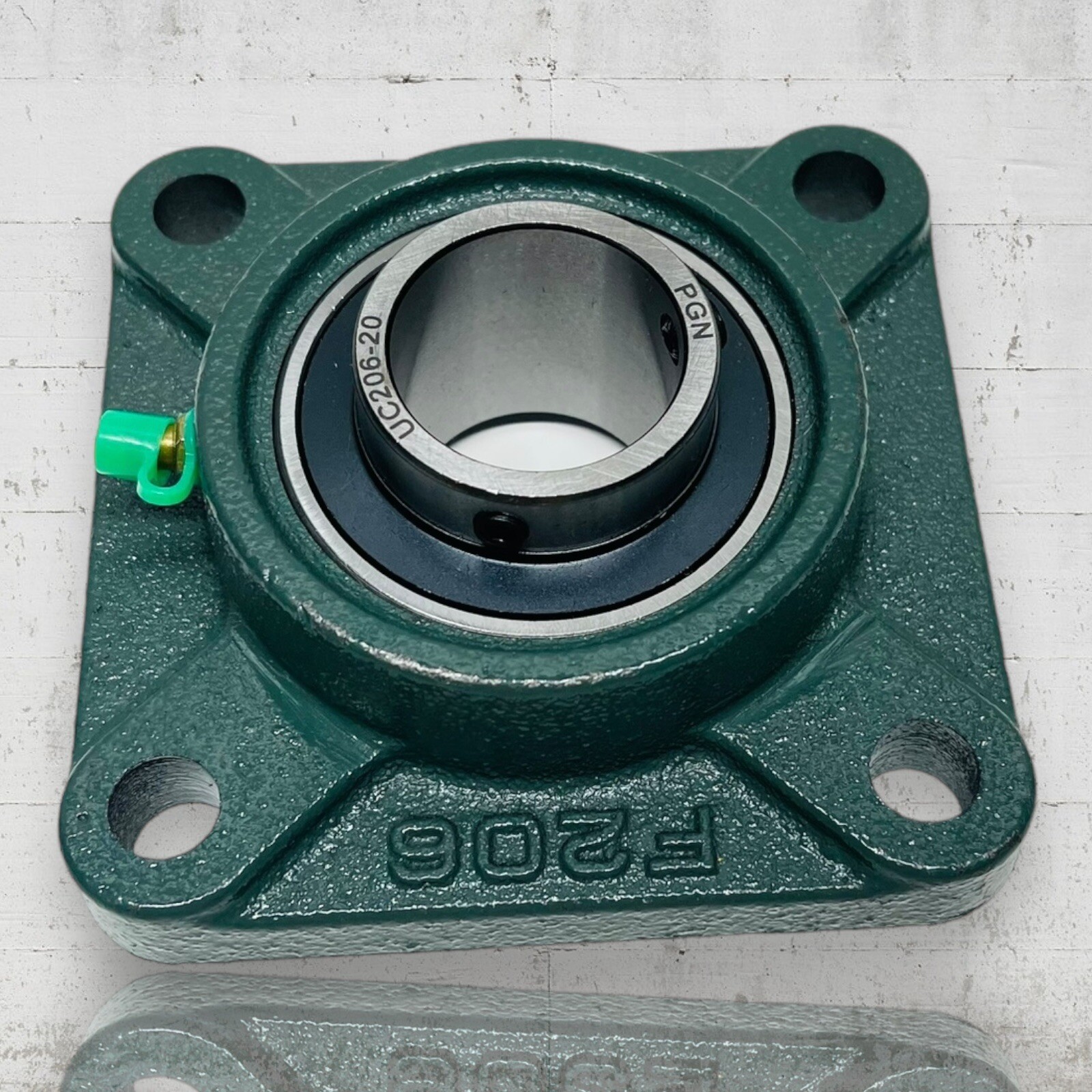 UCF206-20 Pillow Block Flange Mounted Bearing 1-1/4″ Bore 4 Bolt