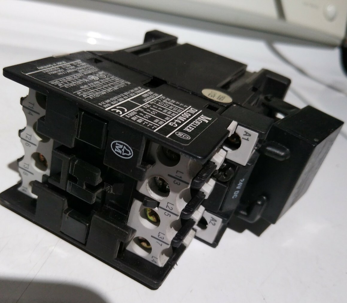 Moeller Electrical Contactor – DIL00 M4-G 24V DC