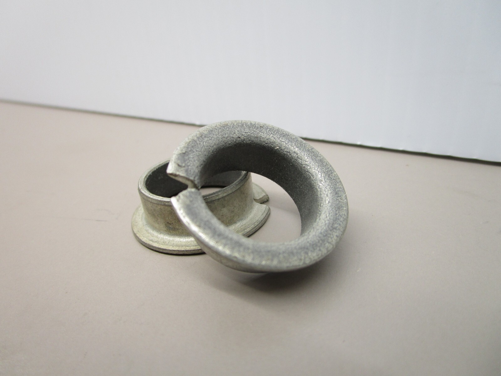 x2 Braun Access Lift 24011 Flange Bearing 3/4″ x 3/8″