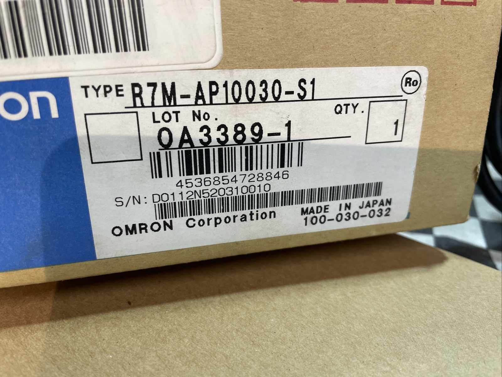 OMRON R7M-AP10030-S1, R7MAP10030S1, Servo Motor, SHIPSAMEDAY