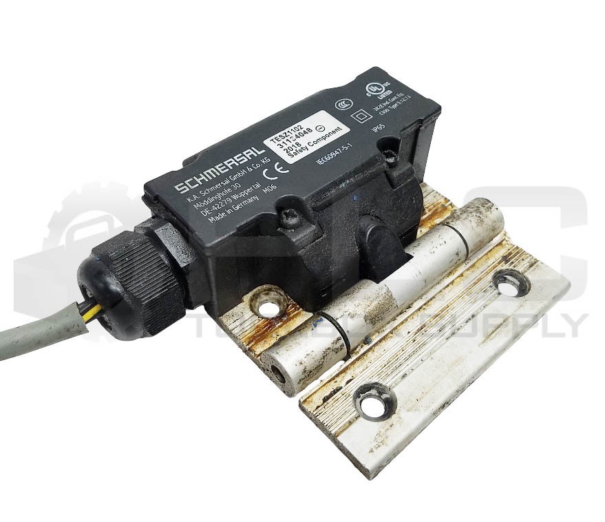 SCHMERSAL TESZ1102 HINGE SAFETY SWITCH