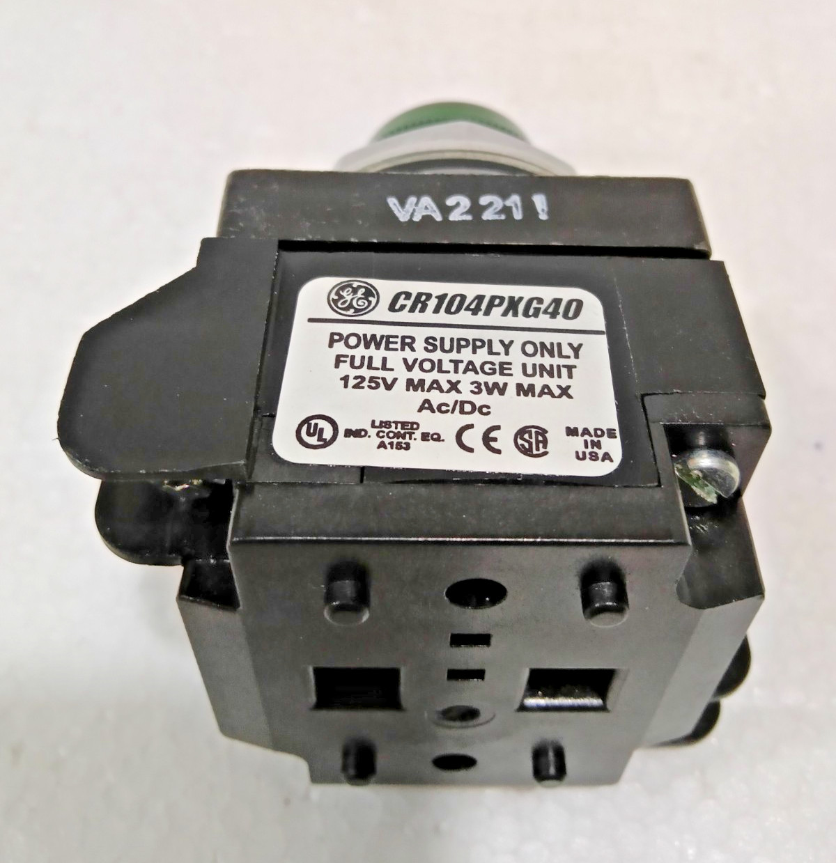 *NEW NO BOX* GENERAL ELECTRIC CR104PXG40 LAMP GREEN LED OIL TIGHT 125 VDC/DC
