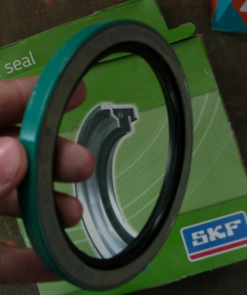 SKF Joint Radial Shaft Oil Seal 39933 LOT of 2
