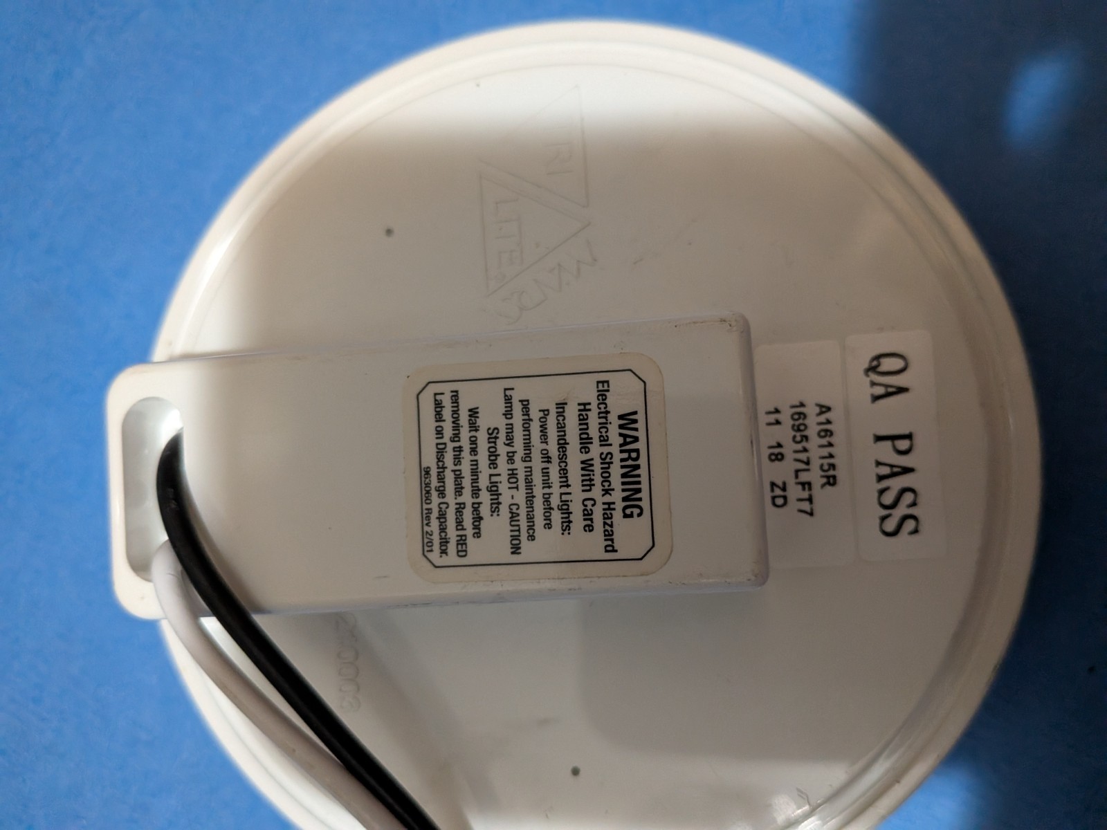 Tri Lite Mars LED Stop & Go Red Replacement Light, 4″ X 4″, LED (A16115R), Used