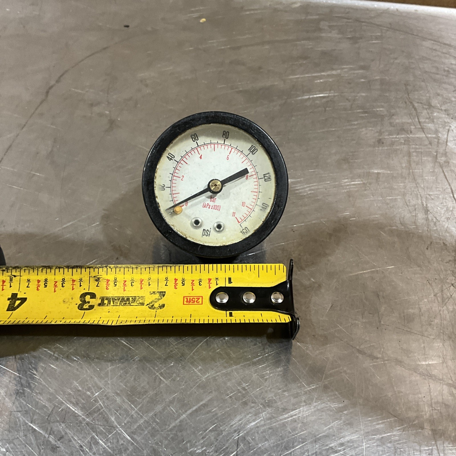 PRESSURE GAUGE 0-160 PSI