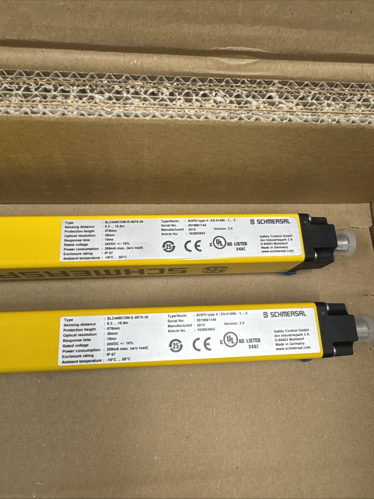 Safety light curtain Schmersal SLC440COM-ER-0570-30 new