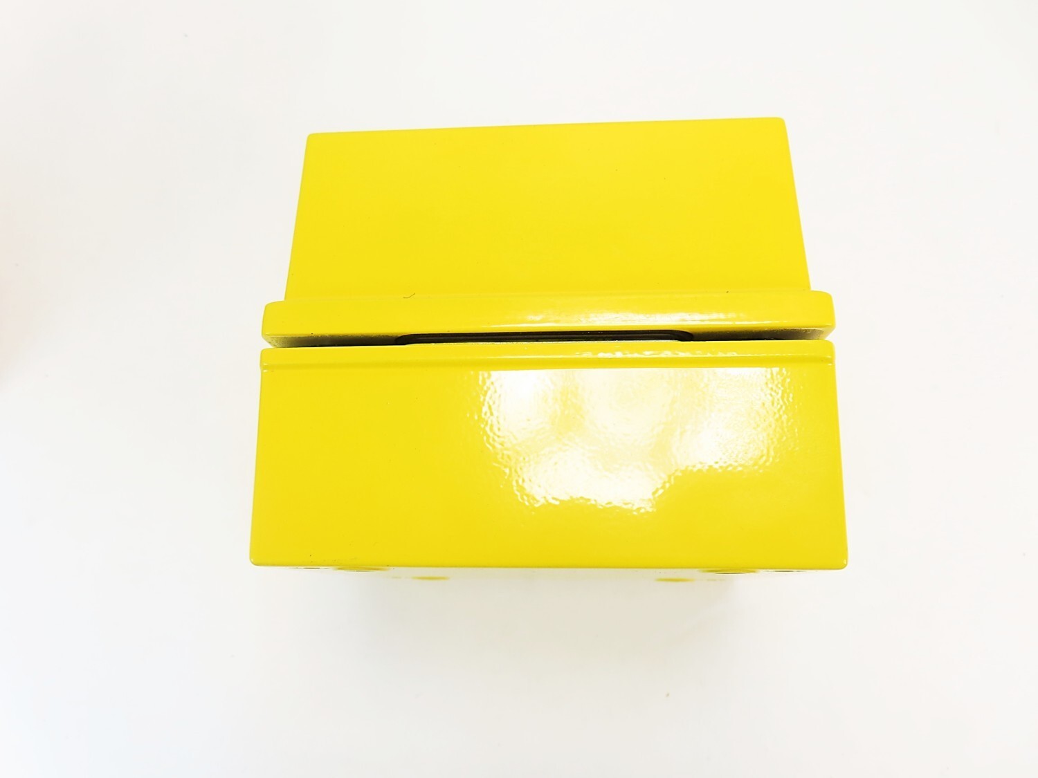Sprecher + Schuh D7-1MYP Yellow Metal Enclosure Type 4,13 1 Hole NEW IN BOX