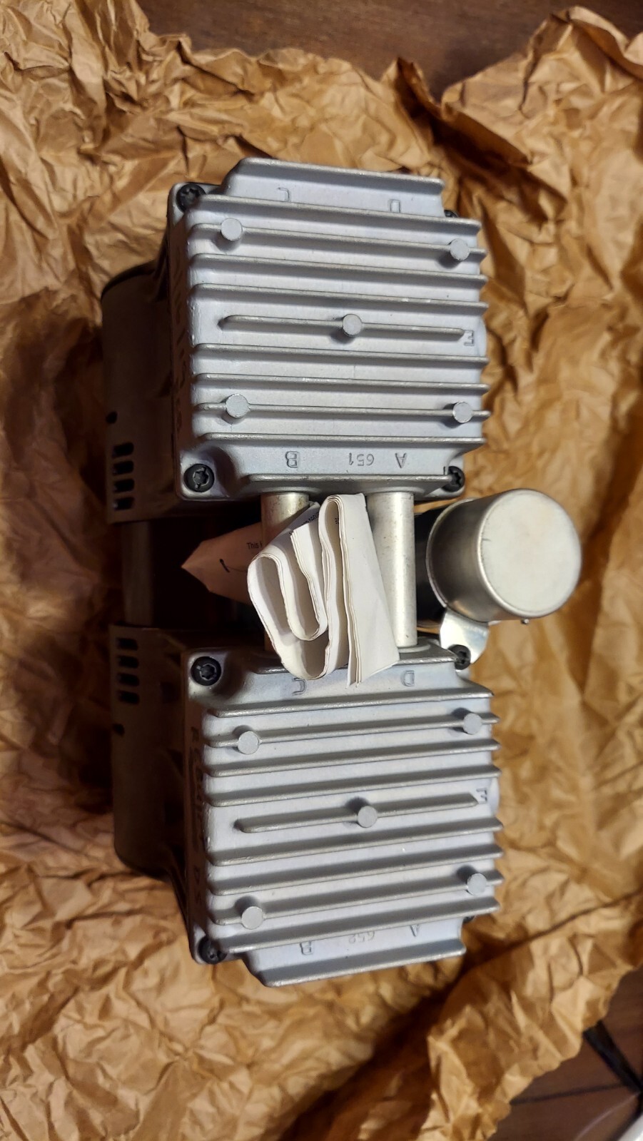 Rebuilt Thomas 2750BGHI75 Vacuum Pump 230VAC 2.2 AMP