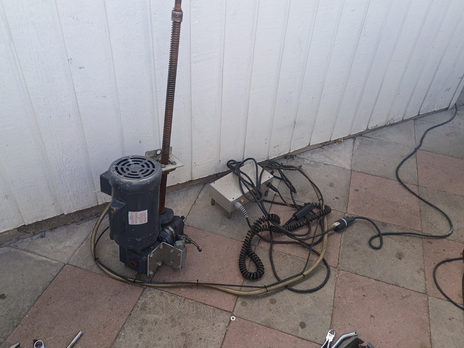 JOYCE SCREW JACK MODELCD62-25UP With BALDOR SINGLE PHACE MOTOR