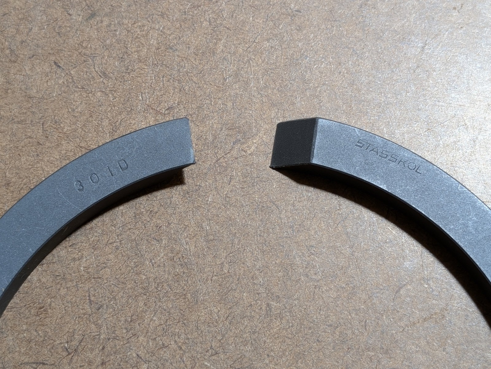 Stasskol LMF 746963-FOAKII Piston Cylinder Ring 122×102×7.9 mm – Art 792987