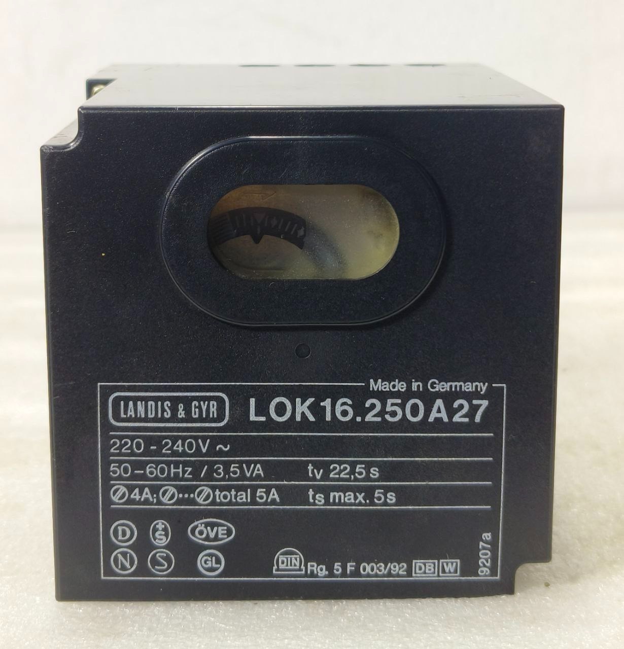 LANDIS & GYR LOK16.250A27 BURNER CONTROL BOX 220-240V 50/60HZ FREE SHIP