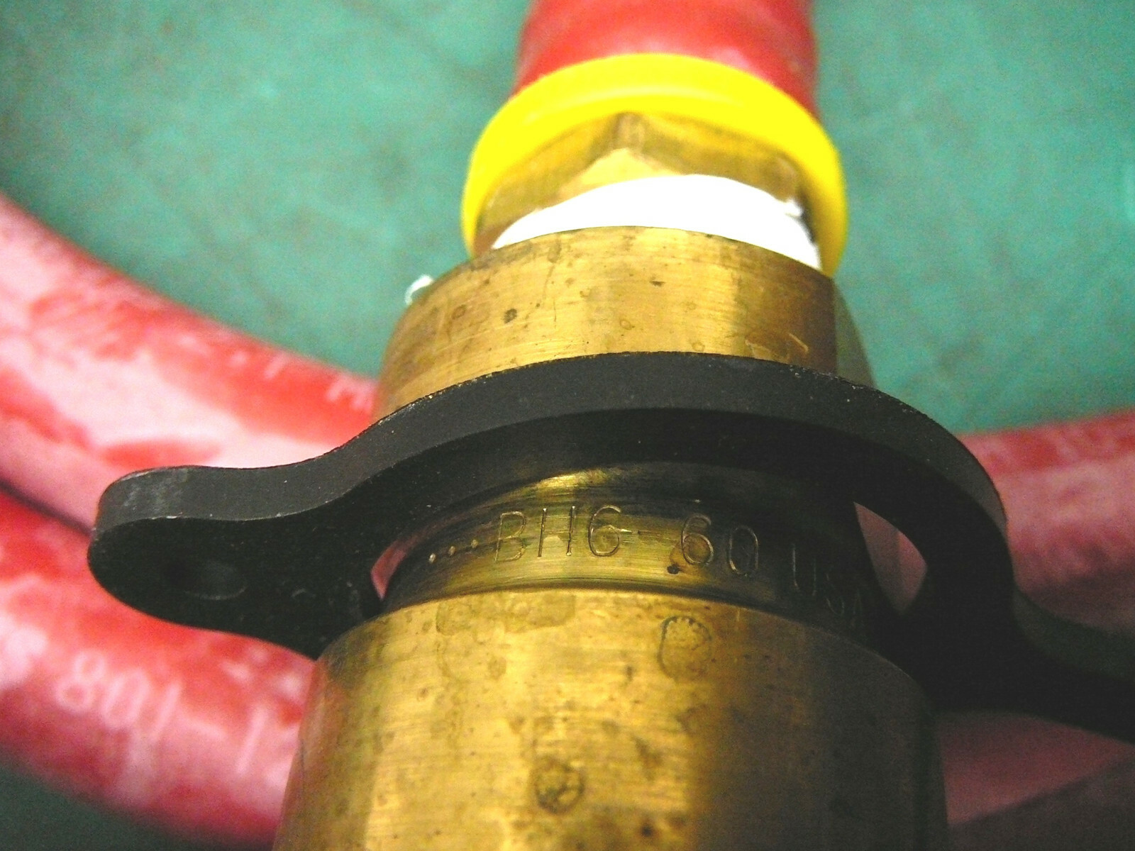 PARKER PUSHLOK PLUS HOSE 801-12-RED 13′ W/ PARKER BH6-60 3/4-14″ BRASS CONNECTOR