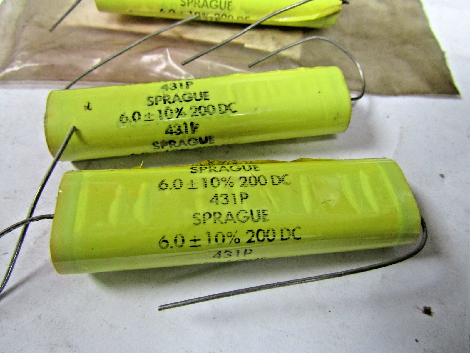 ✌️6) NEW SPRAGUE 431P CAPACITOR 6.0MFD 200VDC 10% 431P60592 LOT OF 6