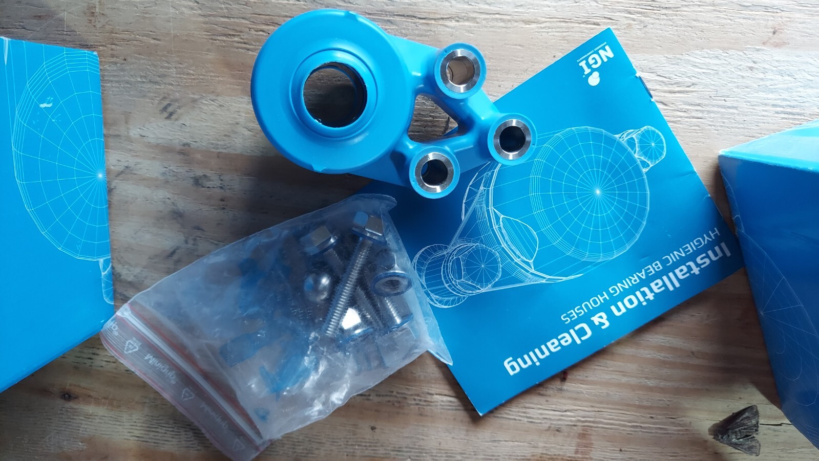 New NGI 9004298 XB3FC52-SSB2540-OM-OS-BXH Bearing Housing