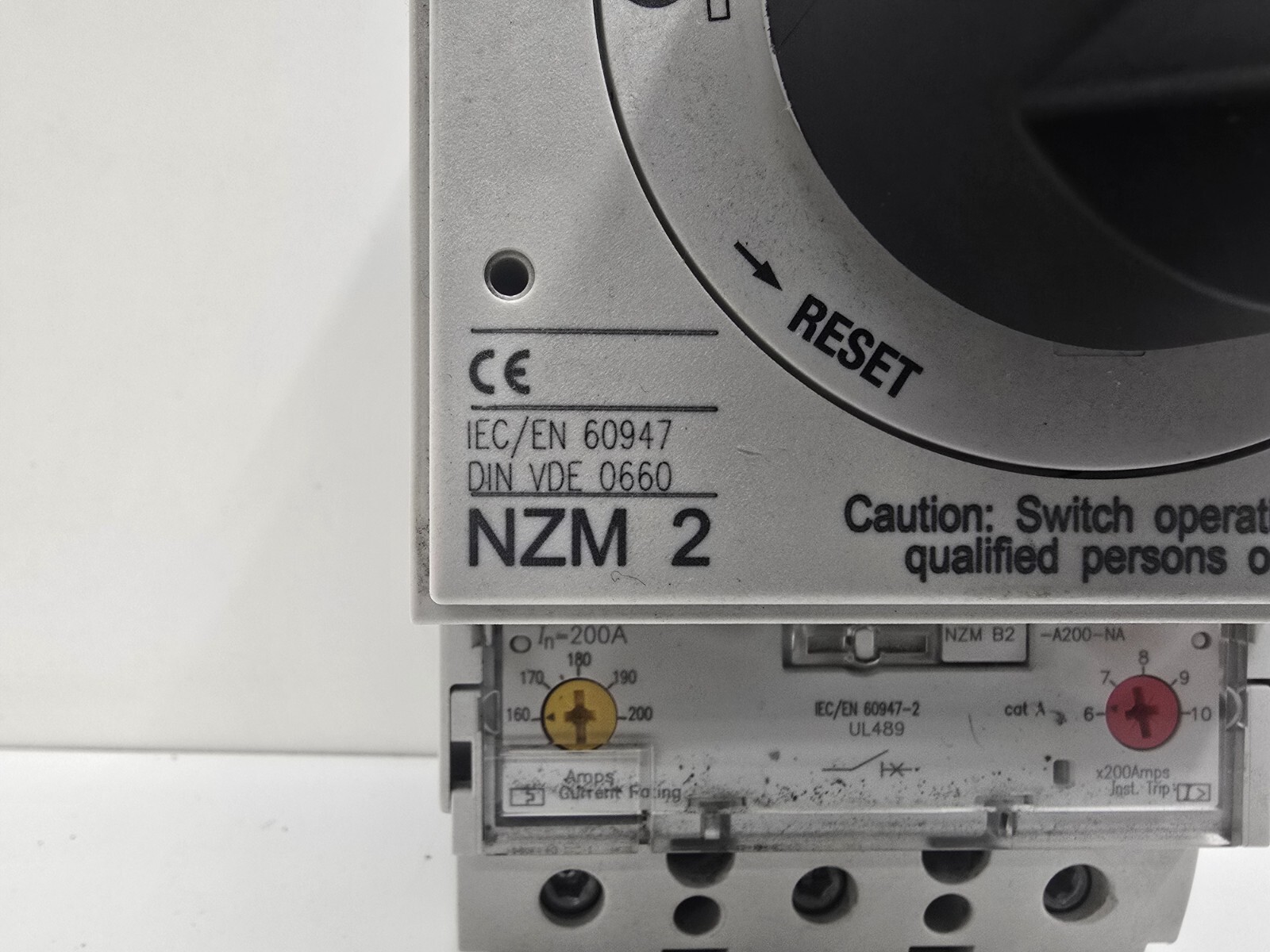 GOOD USED! MOLLER 3-POLE 200A DISCONNECT SWITCH DIN-VDE-0660 NZM-2 W/ HANDEL ROD