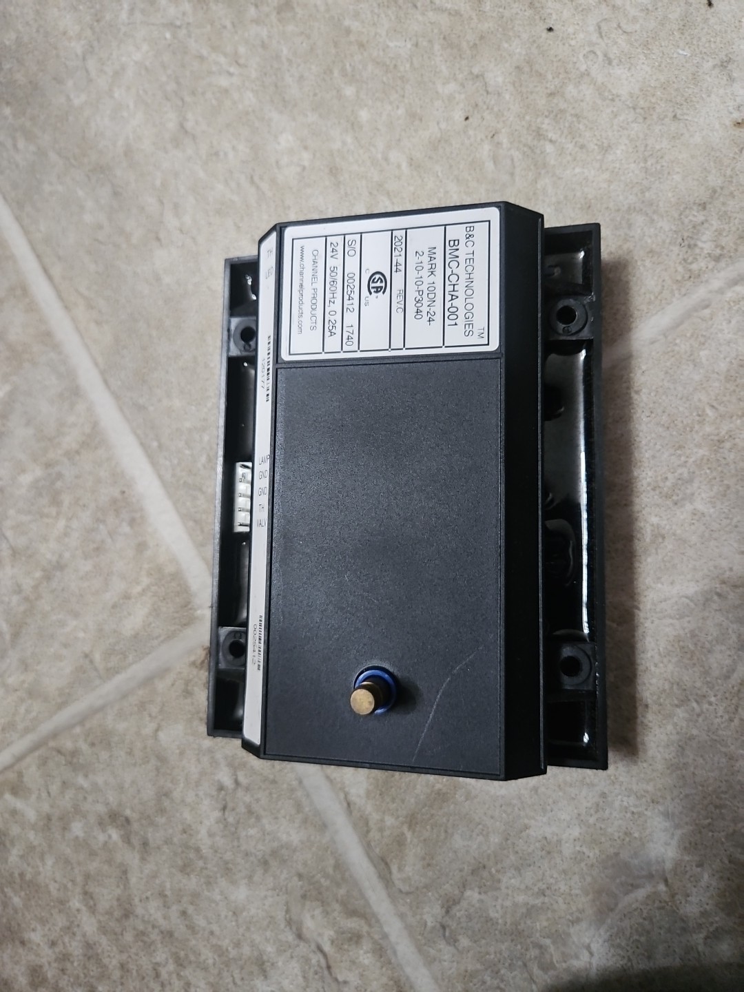 BMC-CHA-001 B&C TECHNOLOGIES IGNITION Mark 10DN-24-2-10-10-P3040