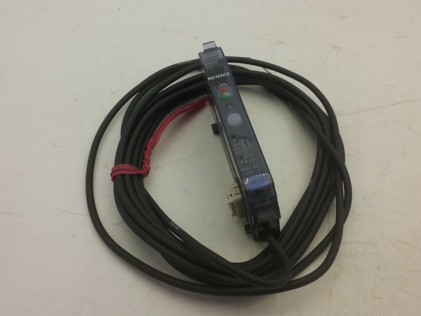 KEYENCE PS-T2 AMPHLIFIER UNIT NPN 12-24VDC NIB