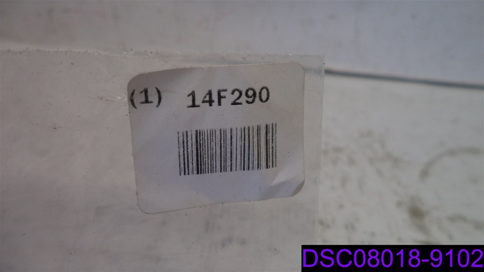 Pneumadyne Inc Toggle Valve NC 1/4″ Push In P/N 14F290