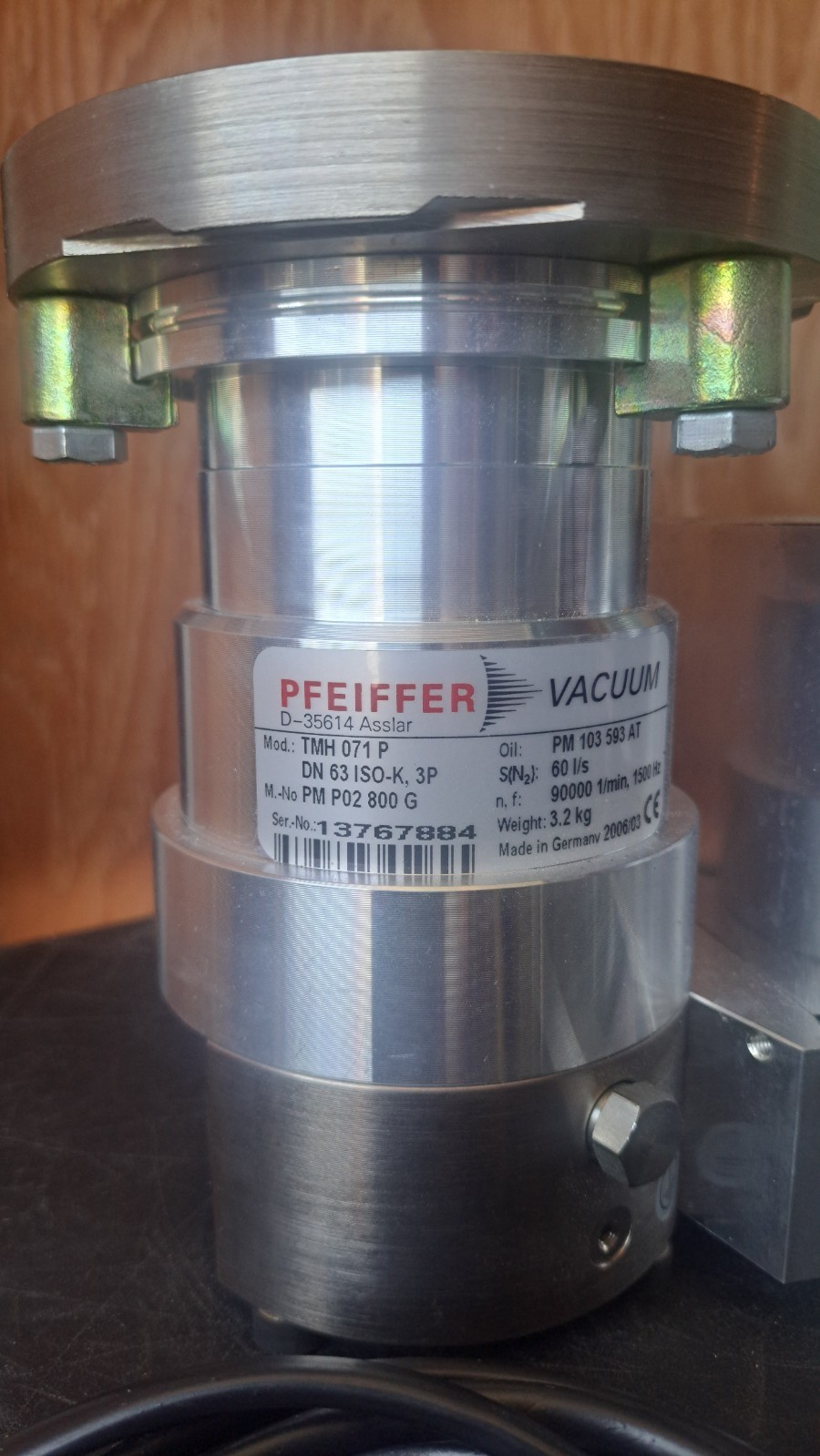 PFEIFFER VACUUM TMH 071P, 3P PM P02 800 G TURBO w/TC600 Controller PM C01 720