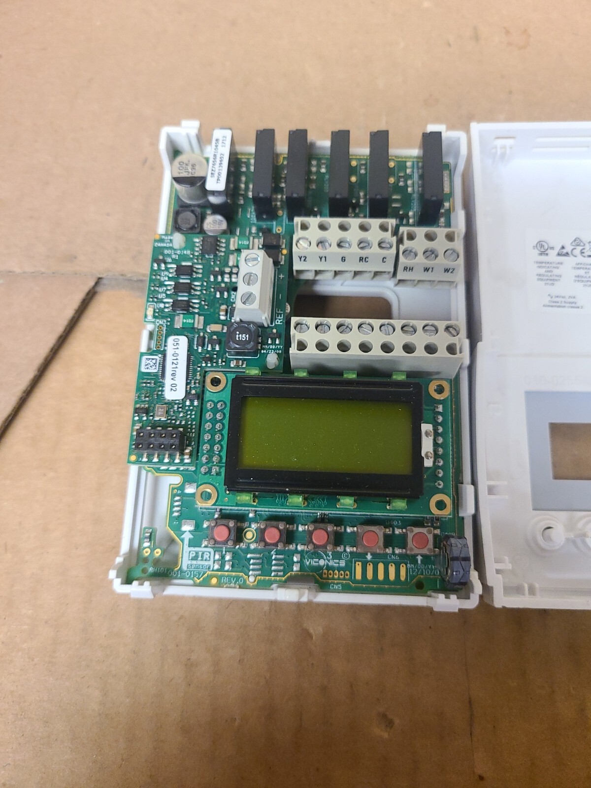 USED Schneider Electric SEZ765R1045B Roof Top Controller 2H/2C Local scheduling