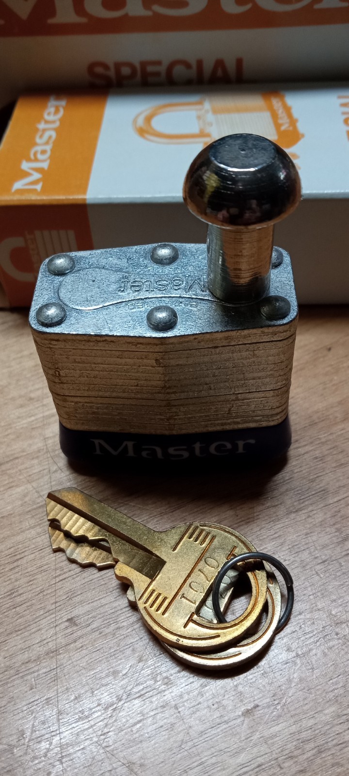4 Pc. MASTER Lock “”SPECIAL”” 443KA Keyed Alike Padlock,Rectangle,Silver 3HWK3