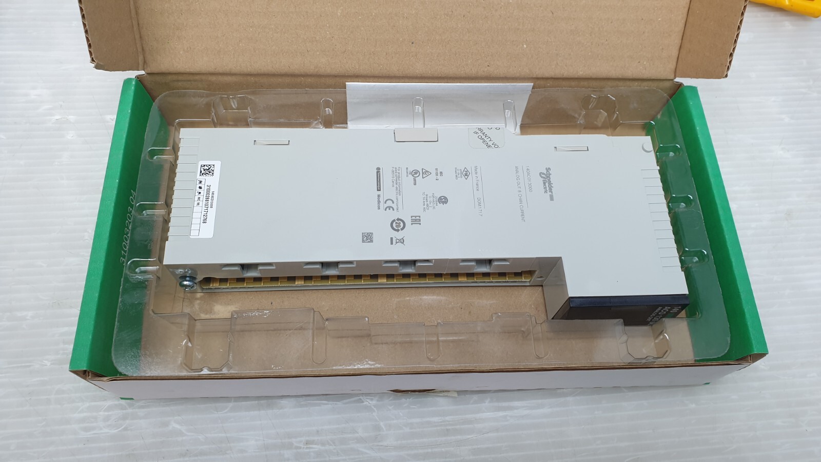 Modicon Schneider TSX Quantum PLC 140-ACO-130-00, 114801 ANALOG OUT 8 CH CURRENT
