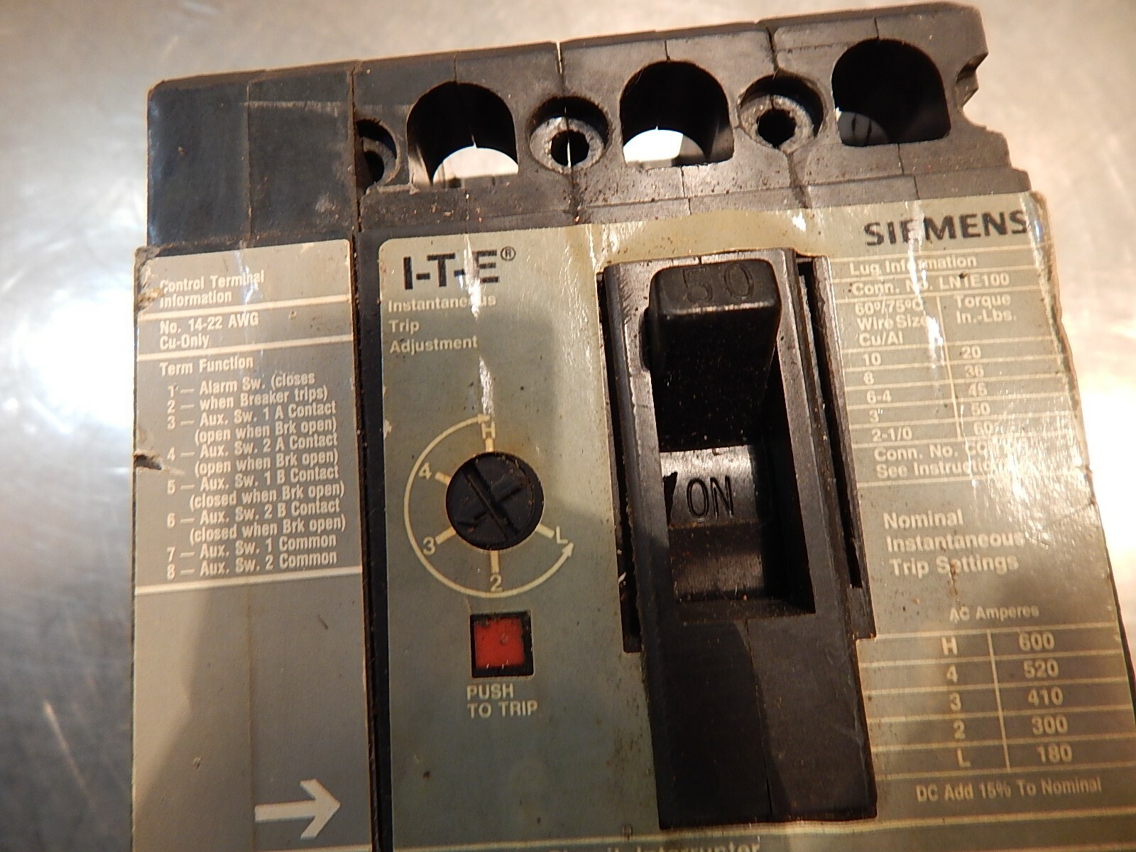 ITE Siemens ED63A050 600VAC 250VDC 50A 3-Pole Circuit Breaker A02ED628